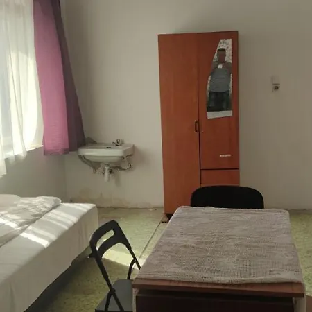 Nyugati 7. Vendeghaz * Debrecen