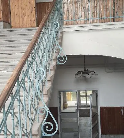 Nyugati 7. Vendeghaz * Ντέμπρετσεν