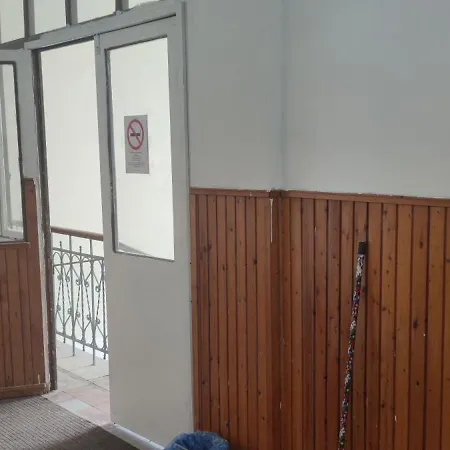 Nyugati 7. Vendeghaz Πανσιόν *